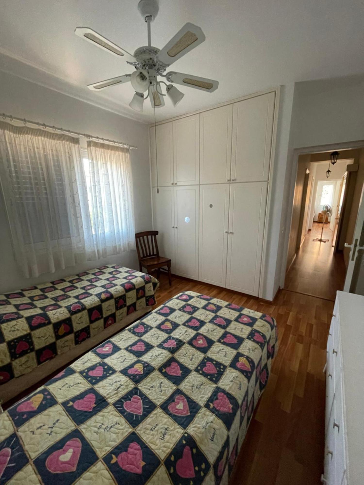 Limnaria Gardens Two Bedroom Apartment With Balcony 파포스 외부 사진